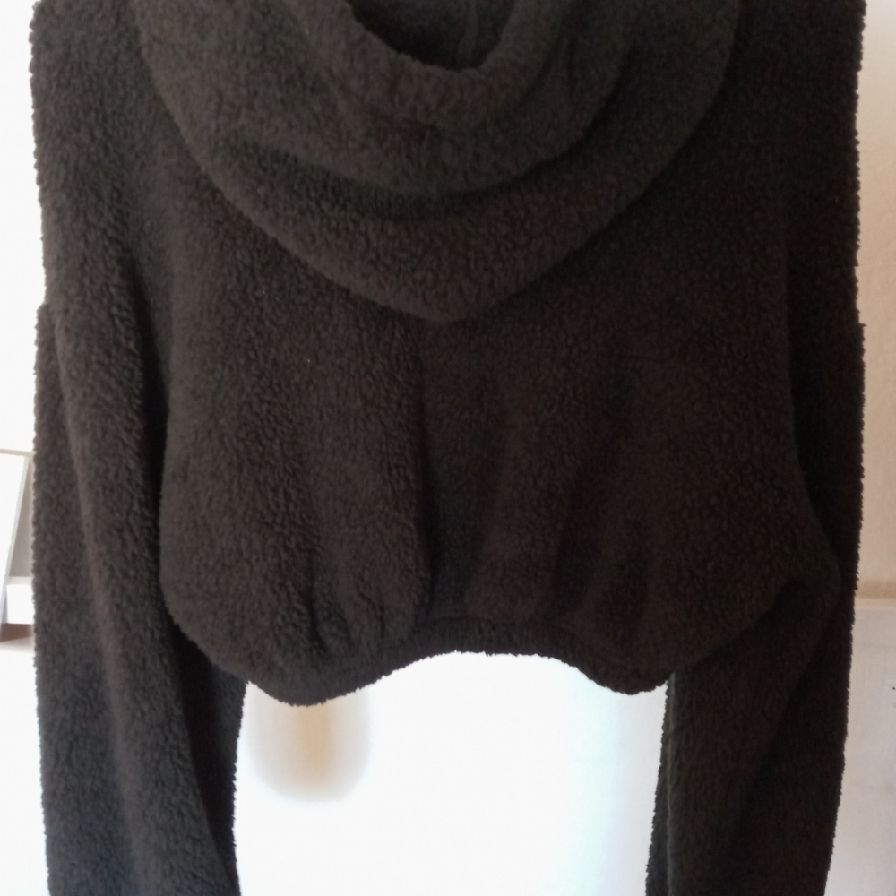 Women's black cropped jacket